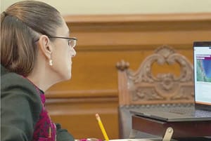 ¡SHEINBAUM ATIENDE CON GOBERNADORES EMERGENCIA POR LLUVIAS EN EL PAÍS!