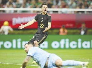 ¡ABUCHEAN AL TRICOLOR EN GUADALAJARA, NO CONVENCEN!