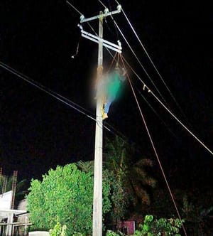 ¡TRABAJADOR POBLANO MURIÓ POR UNA DESCARGA ELÉCTRICA!