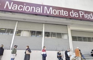 ¡MONTE DE PIEDAD SIGUE EN HUELGA!