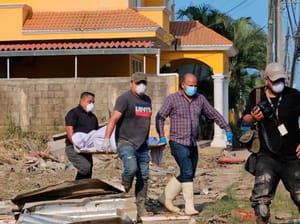 ¡OTRA VICTIMA! - POR DESBORDAMIENTO DEL CAZONES