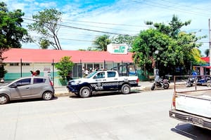 ¡ADULTO MAYOR MUERE DE UN INFARTO AFUERA DE LA CLÍNICA IMSS BIENESTAR!