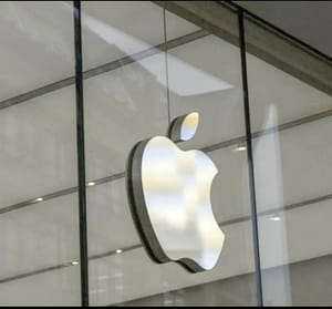 ¡APPLE SE DISPARA EN BOLSA IMPULSADA POR IPHONE 17 Y ACARICIA LOS 4 BILLONES DE DÓLARES DE COTIZACIÓN!