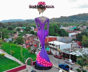 ¡CATRINA MONUMENTAL!