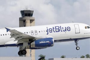 ¡ATERRIZA DE EMERGENCIA EN FLORIDA VUELO PROCEDENTE DE MÉXICO!