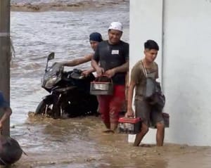¡SAQUEOS Y SOLIDARIDAD! - EN POZA RICA