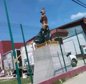 ¡“PULPO” YA TIENE SU ESTATUA!