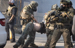 ¡SUMAN 20 LOS MUERTOS BAJO CUSTODIA DEL ICE EN UN AÑO; 6 ERAN MEXICANOS!