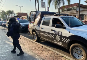 ¡ASEGURAN CAMIONETA CON REPORTE DE ROBO!