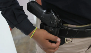 ¡BANDIDO ROBÓ 9 MIL PESOS DE FARMACIA GUADALAJARA!