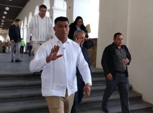 ¡“MOTO-RATÓN ATRACÓ TIENDA DE ABARROTES EN RÍO MEDIO!