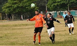 ¡PARANAENSE Y ROBLES, VAN POR EL CAMPEON DE CAMPEONES!