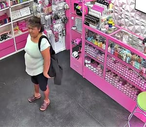 ¡FARDERA ATRACÓ EN LA BOUTIQUE “FANTASY BEAUTY!