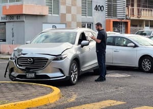 ¡APARATOSO CHOQUE EN EL FRACCIONAMIENTO VIRGINIA!