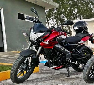 ¡ROBAN MOTO DEPORTIVA EN PLAZA MOCAMBO!