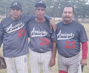 ¡AMIGOS DE EL PÁJARO ES EL CAMPEÓN!