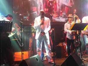 FELICITAN A FELIX SHAKAITO