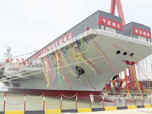 ¡CHINA MUESTRA SU "MÚSCULO" NAVAL CON EL NUEVO PORTAAVIONES FUJIAN!