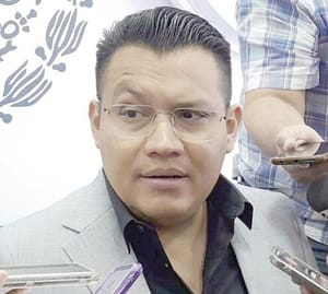 ¡ASESINAN AFUERA DE SU DOMICLIO A EX SECRETARIO DEL AYUNTAMIENTO DE GÓMEZ PALACIO!