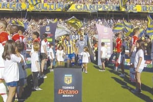 ¡EL INSÓLITO PASILLO AL CAMPEÓN ROSARIO CENTRAL EN ARGENTINA!