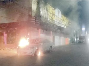 ¡LE PRENDEN FUEGO A ANTRO!