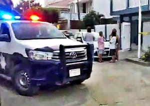 ¡ABUELITA RESBALA Y MUERE DESNUCADA!