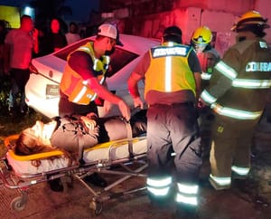 ¡BRUTAL CHOQUE EN LA BOTICARIA!