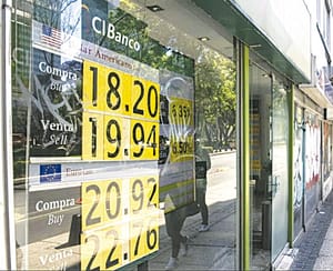 ¡PESO PRESENTA SU CUARTO DÍA CONSECUTIVO CON PÉRDIDAS!