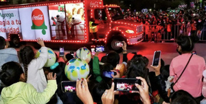 ¡QUIEREN SUSPENDER CARAVANAS NAVIDEÑAS DE COCA COLA!