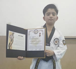 ¡DEREK OSORIO YA ES CINTA NEGRA!