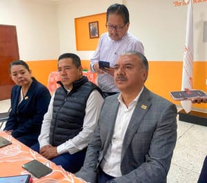 ¡MAESTROS TENDRÁN BONO Y AGUINALDO!