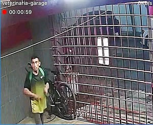 ¡“JAULERO” Y UN NIÑO ROBARON EN VETERINARIA!
