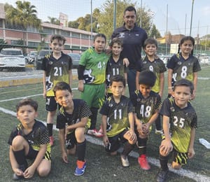 ¡PROTAGONIZAN EL FÚTBOL ESTATAL Y NACIONAL, LOS MAPACHES!
