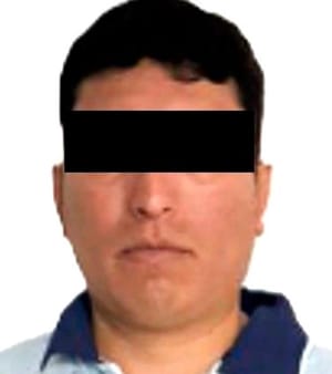 ¡DETIENEN A IVÁN POR PORTACIÓN DE ARMA DE FUEGO!