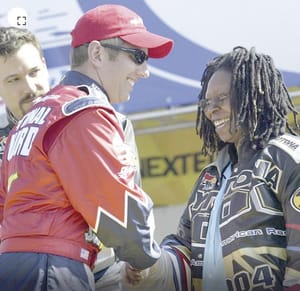 ¡GEORGE BIFFLE, EX PILOTO DE NASCAR, Y SU FAMILIA MUEREN EN AVIONAZO!