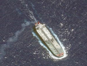 ¡ORDENA TRUMP BLOQUEAR PETROLEROS QUE SE DIRIJAN A VENEZUELA!