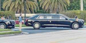 ¡TRUMP DESTITUYE A CASÍ 30 DIPLOMÁTICOS DE CARRERA DE PUESTOS DE EMBAJADORES!