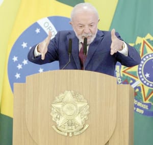 ¡OFRECE LULA MEDIAR ENTRE WASHINGTON Y CARACAS PARA EVITAR GUERRA FRATRICIDA!
