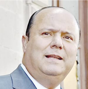 ¡VINCULAN A PROCESO A CÉSAR DUARTE POR LAVADO DE 73.9 MDP!