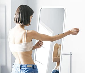 ¡EXHORTAN A PERMANECER ATENTOS ANTE SÍNTOMAS DE DISMORFIA CORPORAL EN ADOLESCENTES!