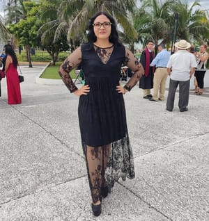 MUCHAS FELICIDADES A LUCERO GUZMAN DE LUNA