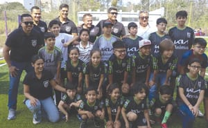 ¡RACING FIRMA ALIANZA CON LA ACADEMIA DE EDGAR ANDRADE!