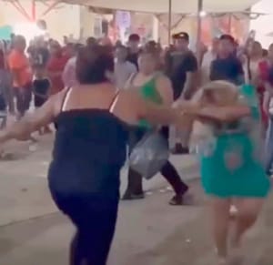 ¡BATALLA CAMPAL! - FOLCLÓRICO INFORME EN SAYULA