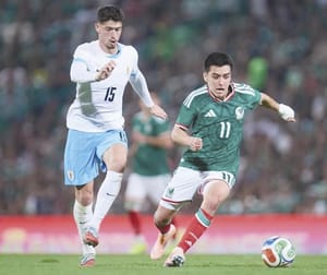 ¡PONEN A GILBERTO MORA ENTRE LOS 100 MEJORES JUGADORES DEL MUNDIAL!