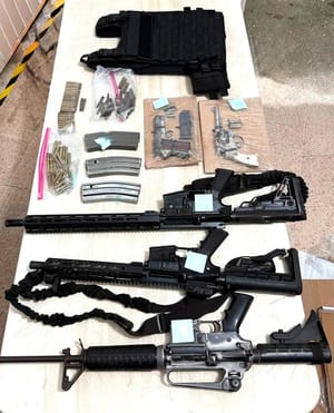 ¡FGR ASEGURÓ ARSENAL EN UN CATEO EN TEXISTEPEC!