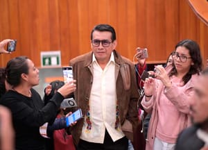 ¡NO LO TAPAN! - *Denuncia por acoso sacude al Congreso; empleado ya fue despedido