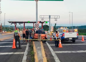 ¡TRAGEDIA EN LA CARRETERA!