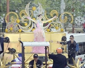 ¡CON CORONAS Y DISFRACES, TABASCO RECIBE A FÁTIMA!