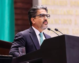 ¡LES QUIEREN QUITAR EL CELULAR! - *Para que se concentren mejor