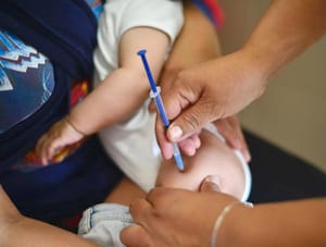 ¡TRIPLE PIQUETE! - *Influenza, Covid y Neumococo